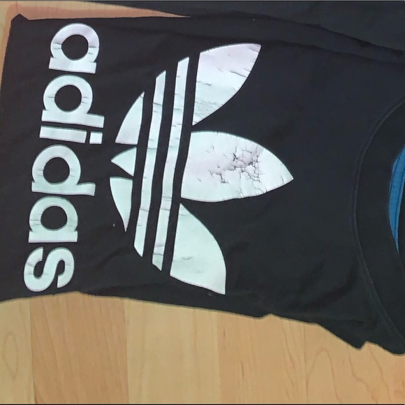 clothes - Picture 6 of 6